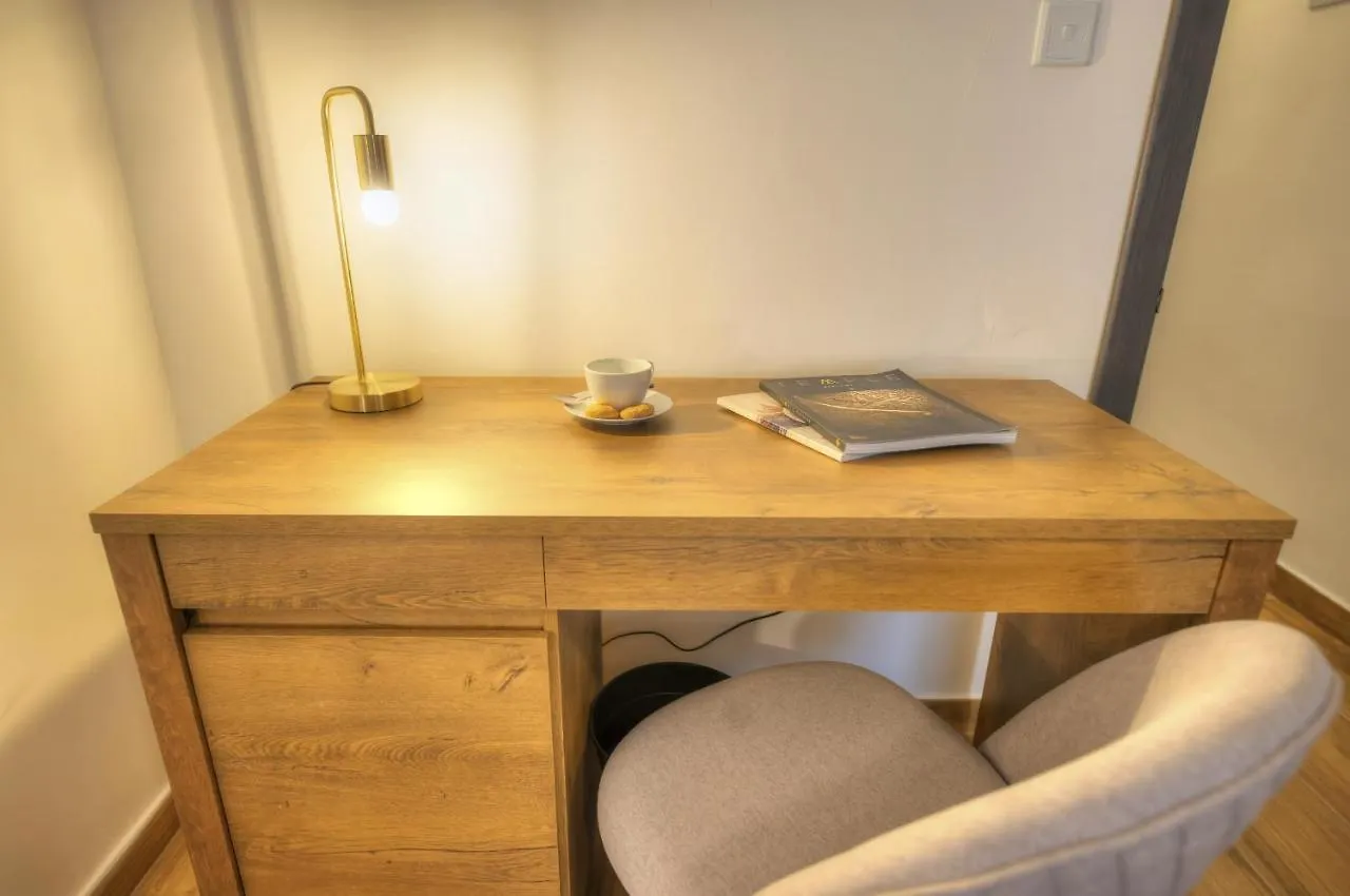 Modern And Centrally Located Large One Bedroom Apartment Kbon1-1 Pietà